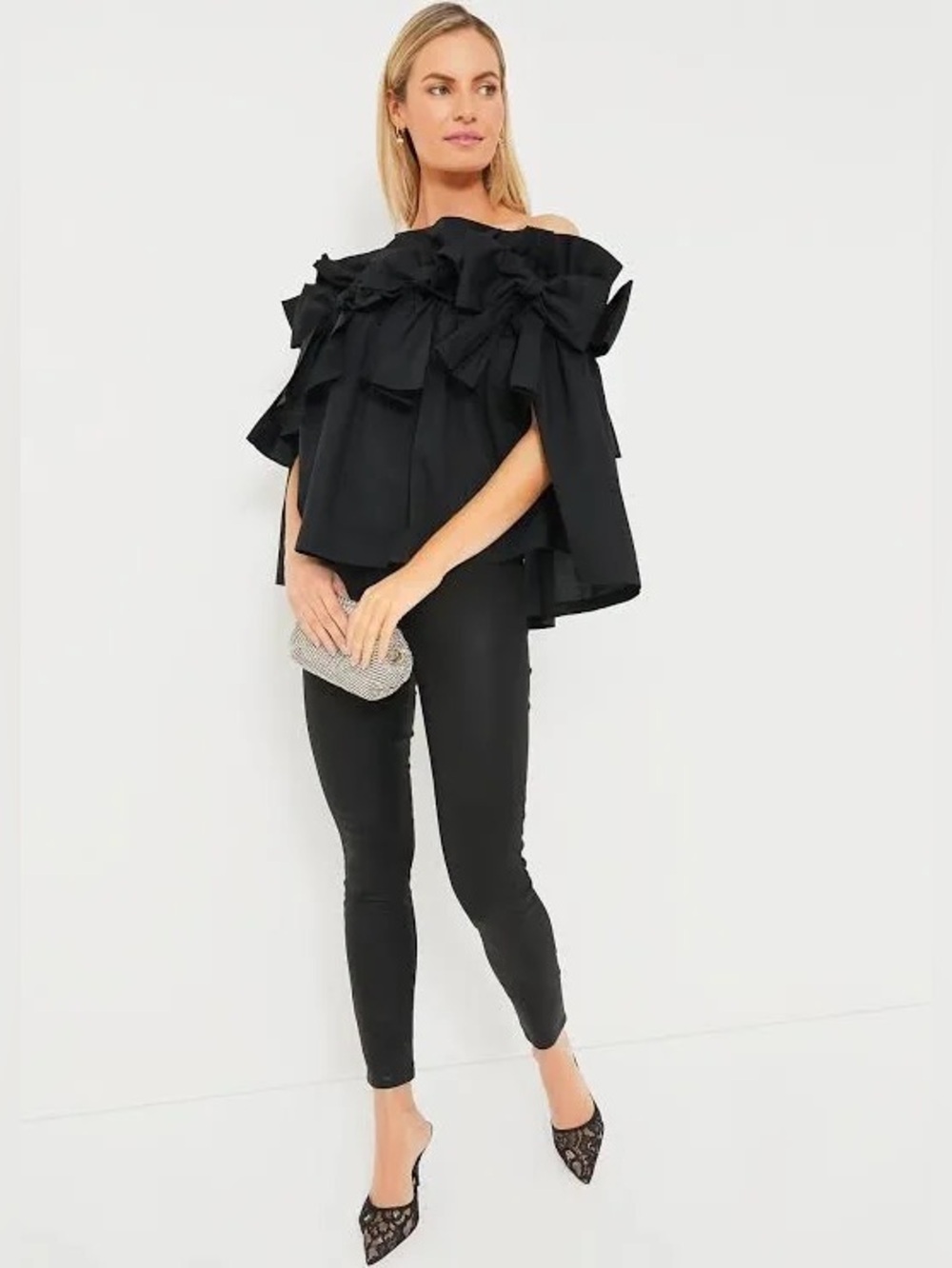 NWT - Tuckernuck- Black Bows off the Shoulder Linden Women’s size- L